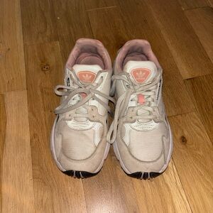 Adidas ‘Falcons’ Sneakers